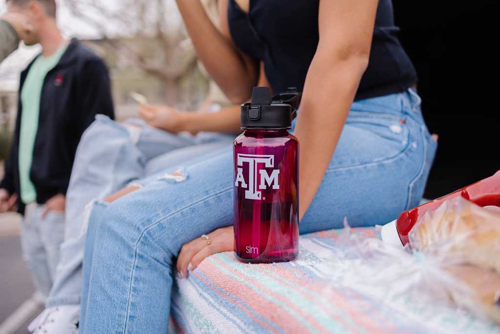 Simple Modern Collegiate Plastic with Simple Flip Straw Lid Waterflessen Bordeaux | 570123VIM