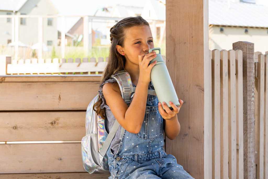 Simple Modern Water Bottle with Straw Lid Waterflessen Wit | 792583ICK